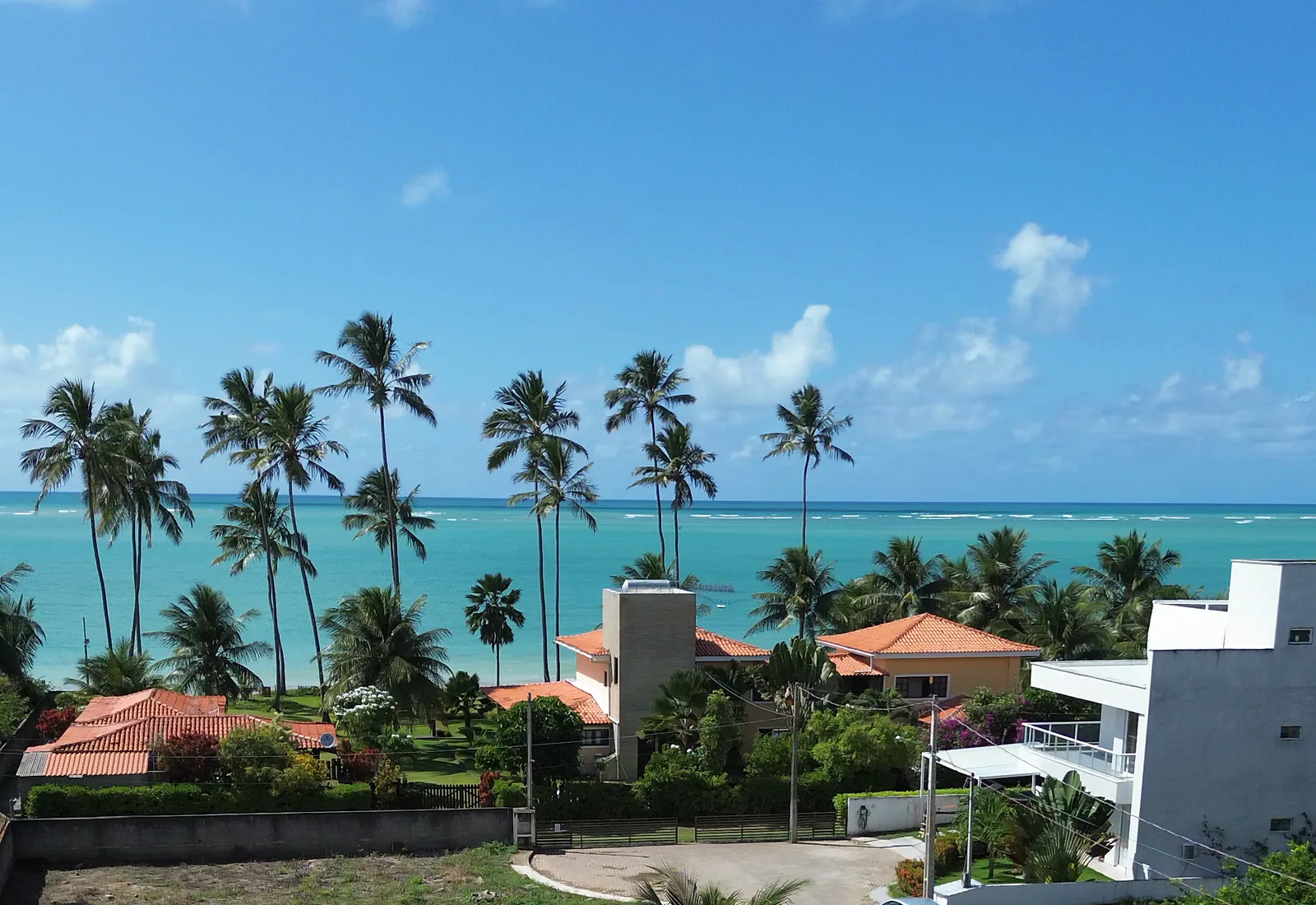 Praia da Costa dos Corais em Maragogi, litoral norte de Alagoas, onde a Ergo Construtora atua